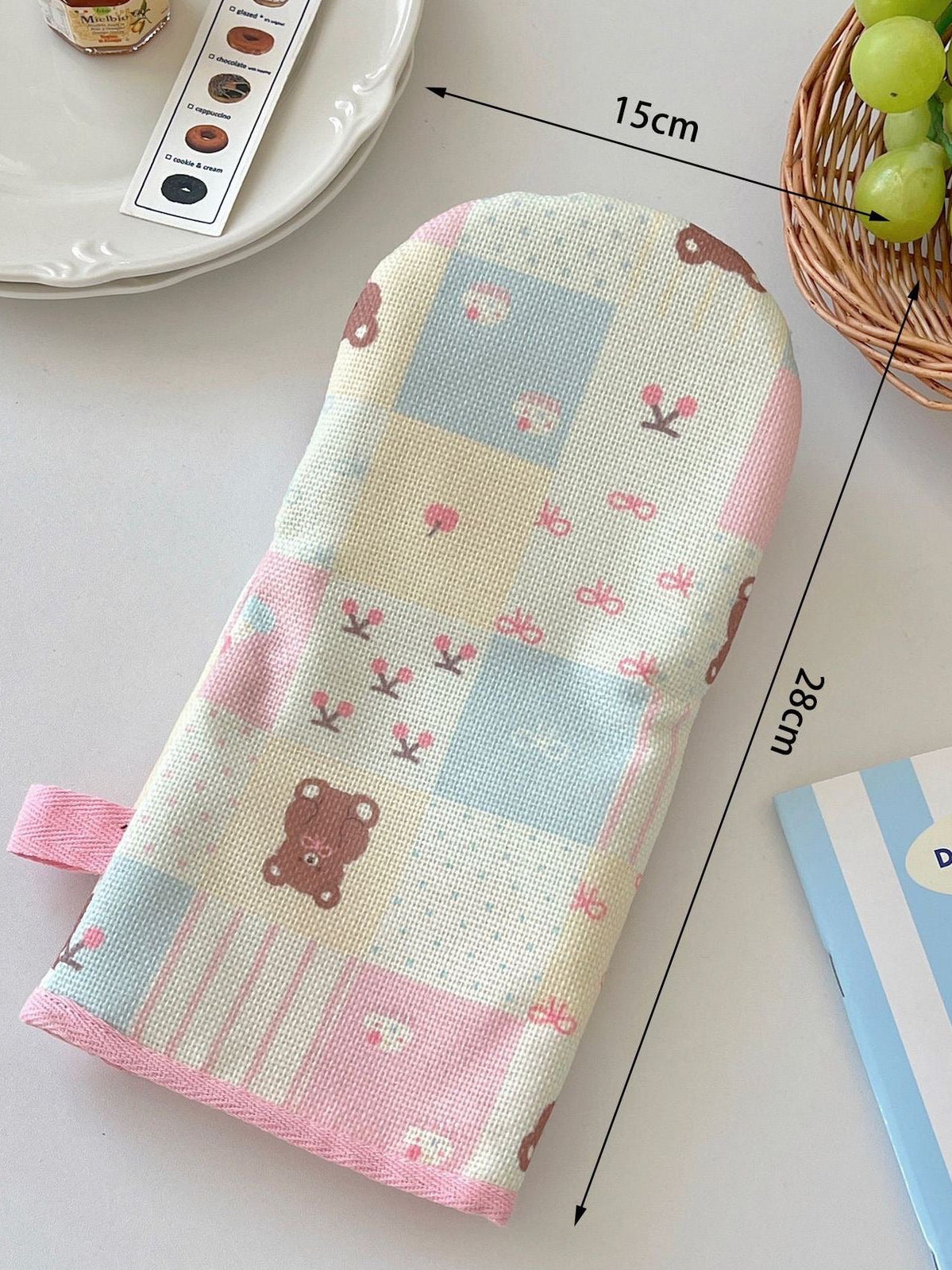 Cute Bear Oven Mitt (Set of 2)