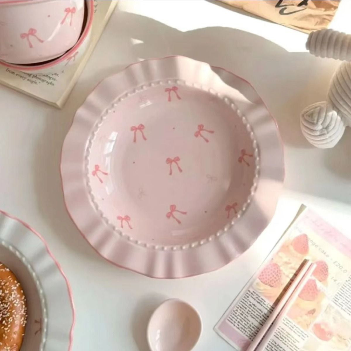 Bowknot Ruffled Ceramic 8-Piece Tableware Set