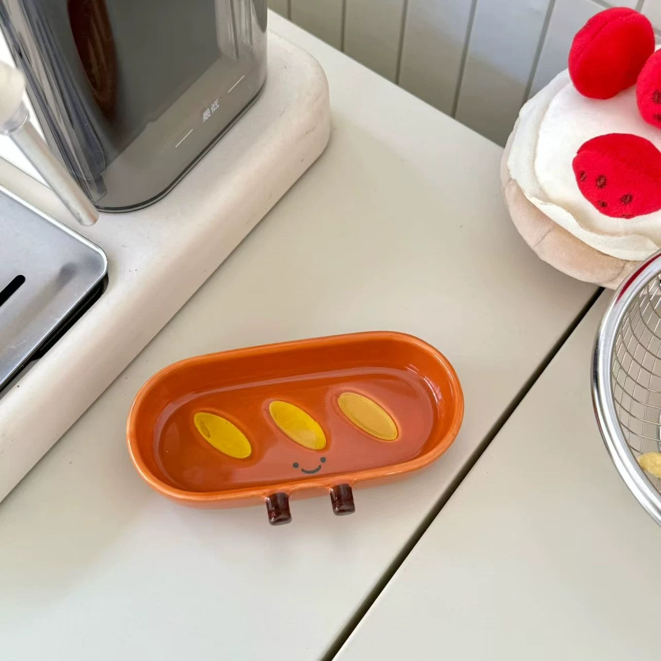 Smiling Bread-Shaped Ceramic Dipping Dish