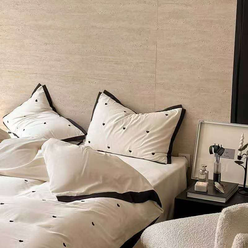 Heart Pattern 100% Lenzing Tencel 100s 4-Piece Bedding Set