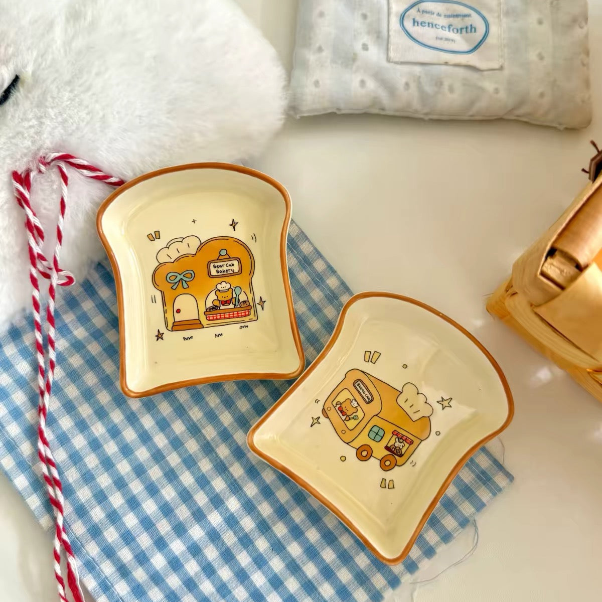 Bear Bakery Toast-Shaped Ceramic Plate Set