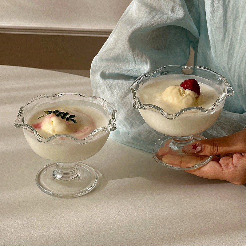 Minimalist Petal Glass Dessert Cup