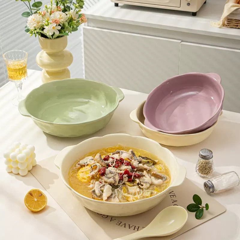 Large Capacity Wavy Rim Ceramic Bowl