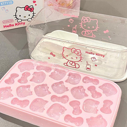 Hello Kitty Fun Ice Cube Tray &amp; Storage Box Set (with Lid & Scoop)