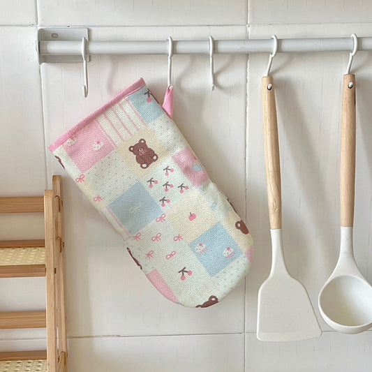 Cute Bear Oven Mitt (Set of 2)