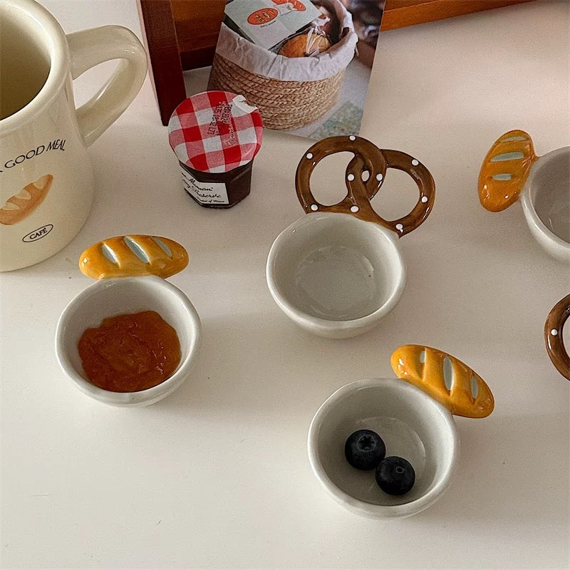 Bread & Pretzel Ceramic Sauce Dish (Light Version)