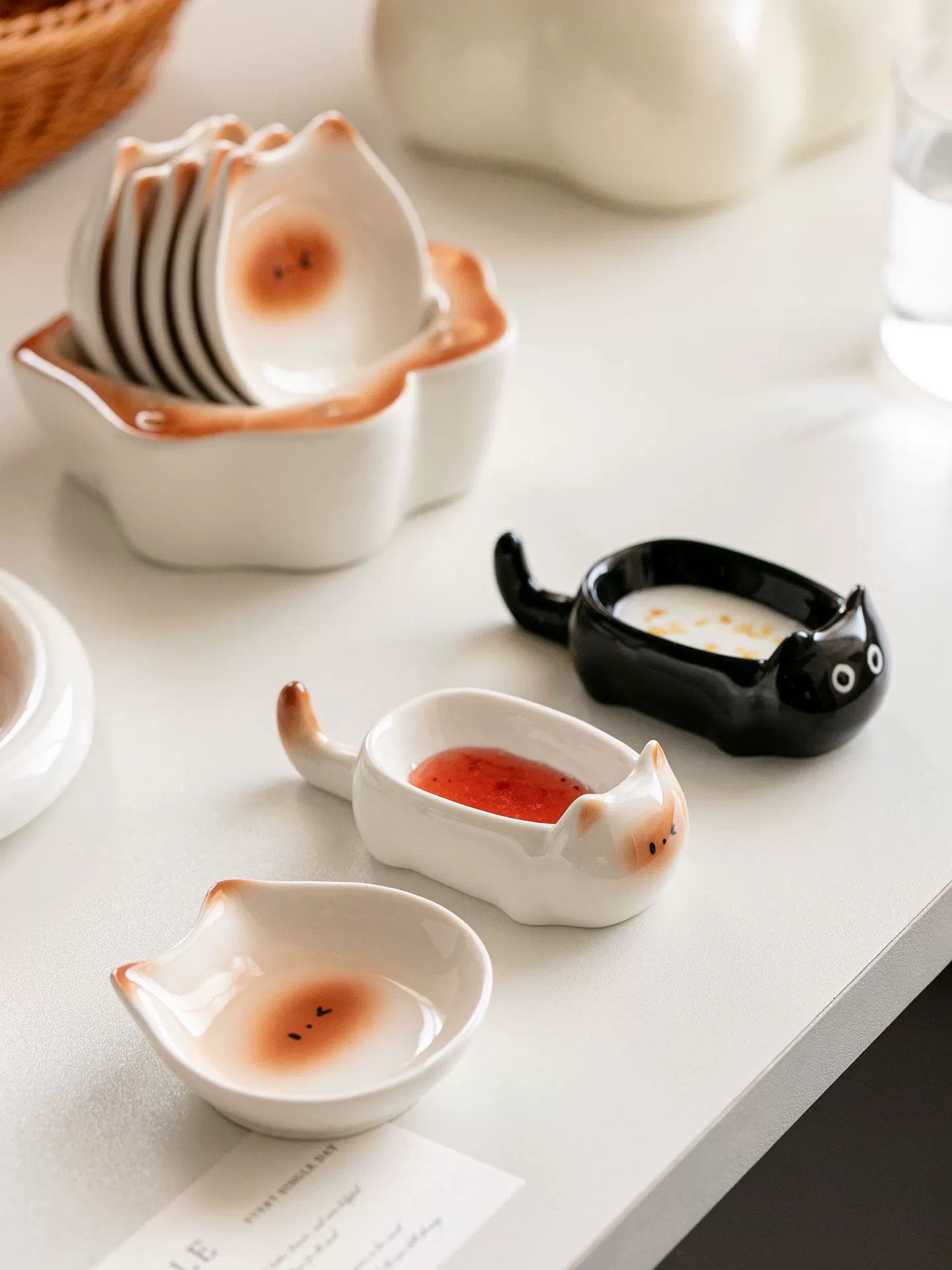 Cat-Shaped Ceramic Sauce Dish