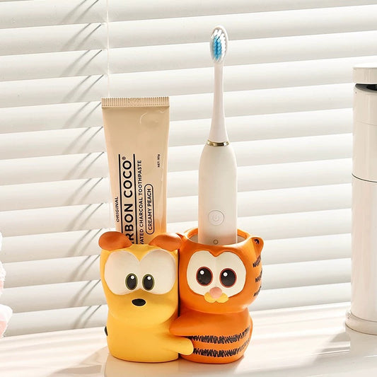 Garfield & Odie Matte Ceramic Toothbrush Holder