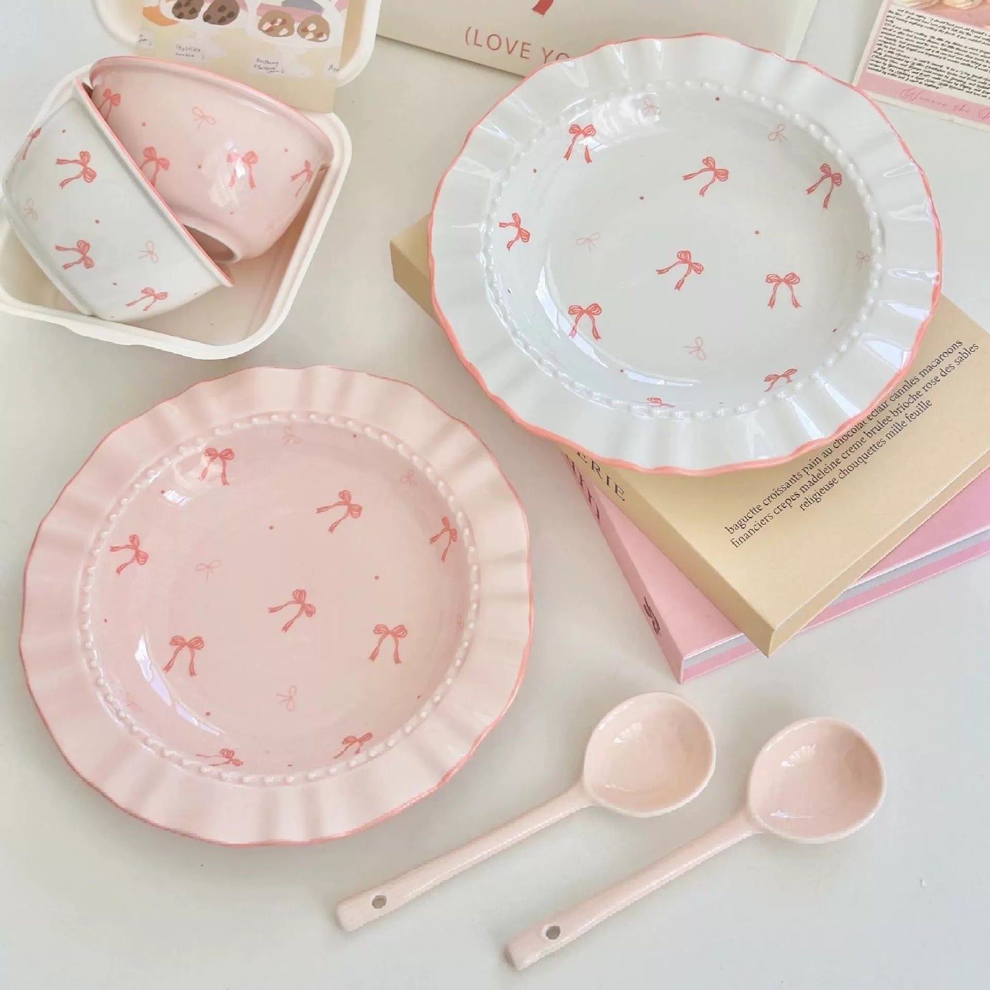 Bowknot Ruffled Ceramic 8-Piece Tableware Set