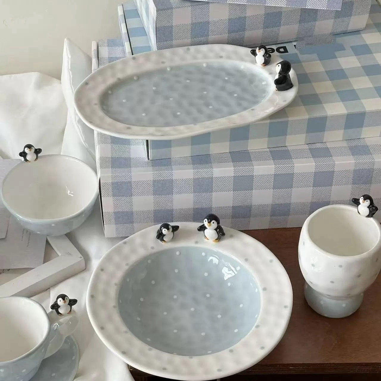 Penguin Polka Dot Ceramic Tableware