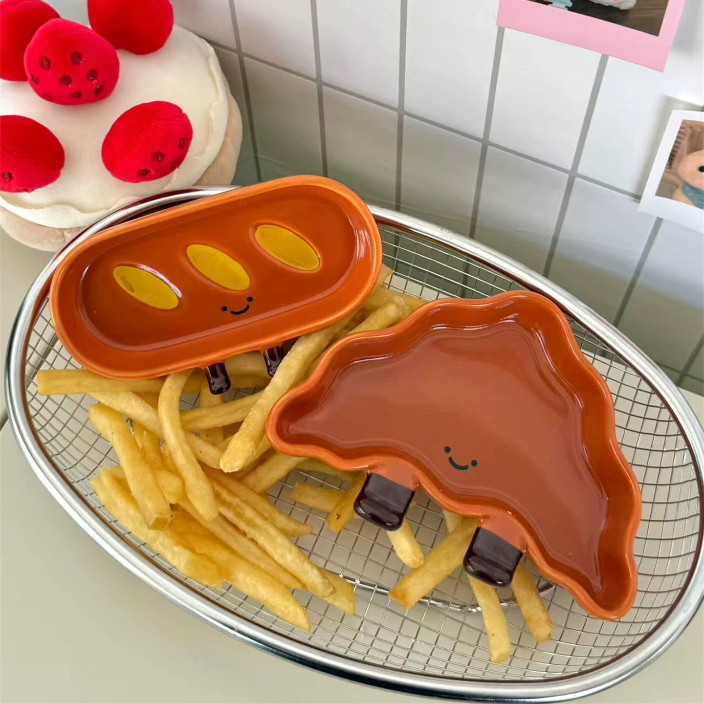 Smiling Bread-Shaped Ceramic Dipping Dish