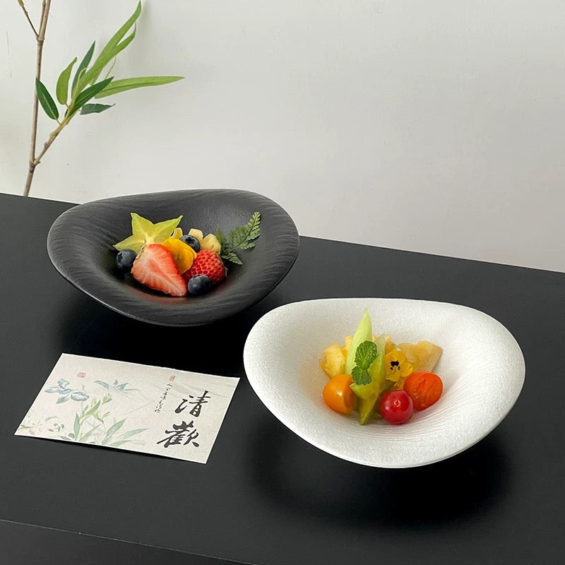 Stone-Texture Cloud-Shaped Ceramic Plate