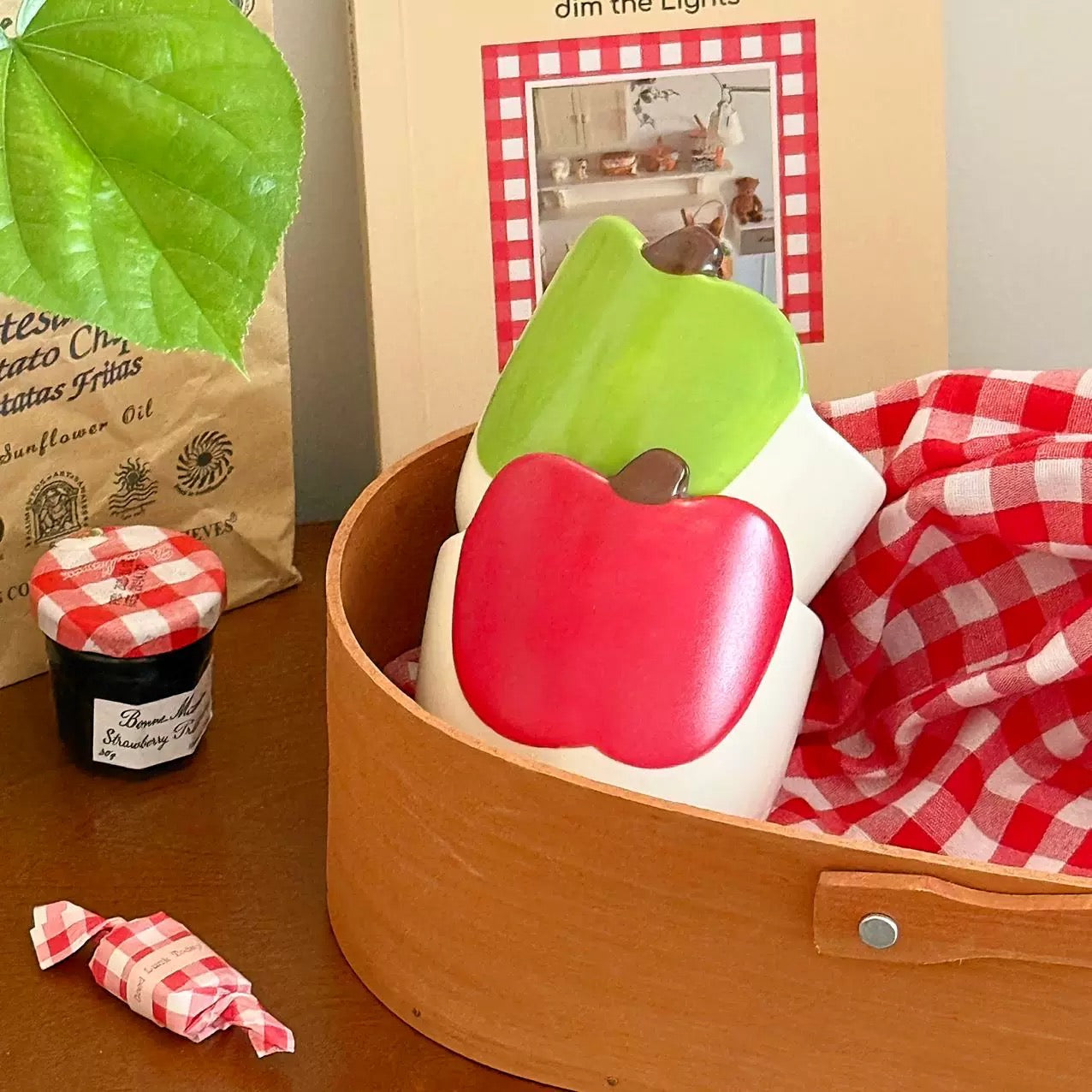 Cute Apple-Shaped Ceramic Mug