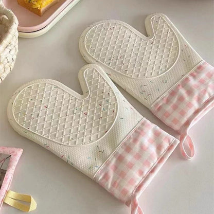Cream Sprinkle Silicone Oven Mitt (Set of 2)