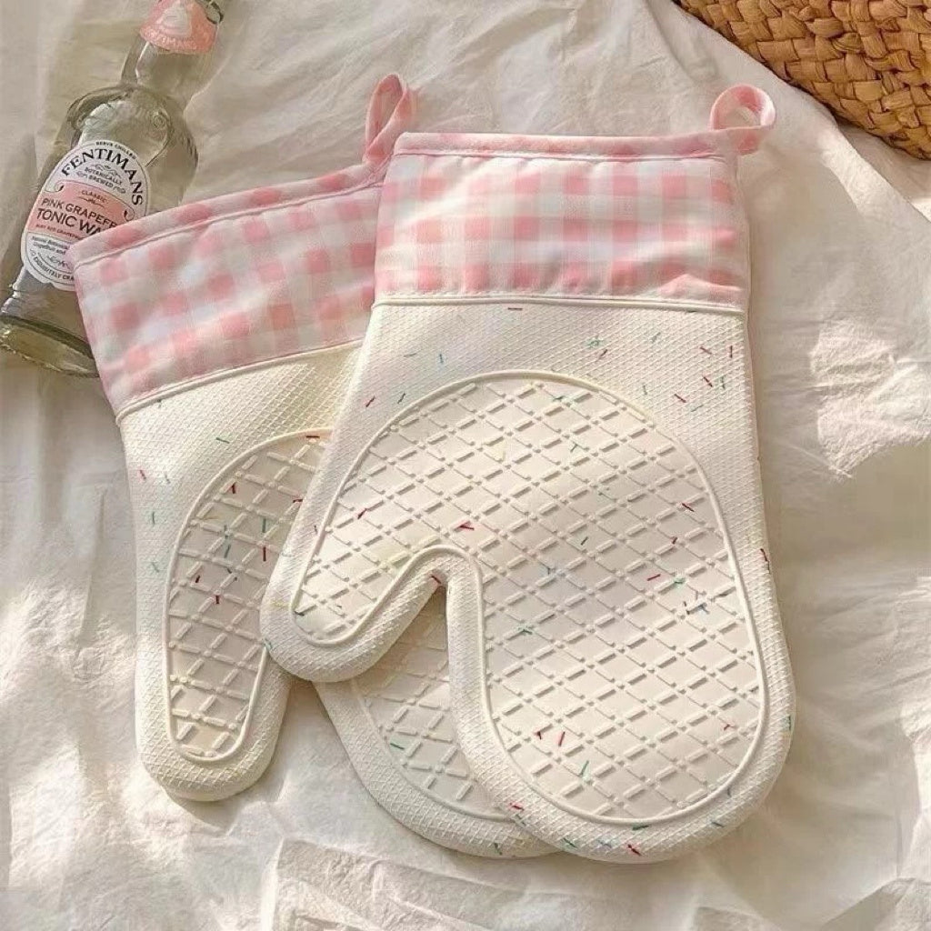 Cream Sprinkle Silicone Oven Mitt (Set of 2)