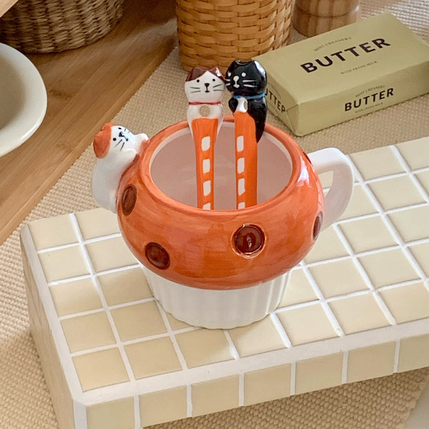 Japanese Style Bread-Shaped Cat Ceramic Mug with 3D Cat Spoon