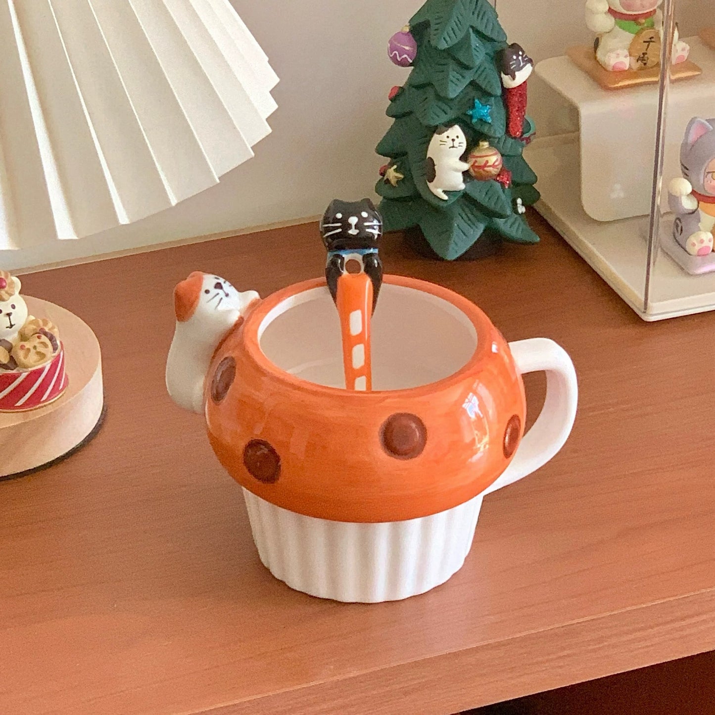 Japanese Style Bread-Shaped Cat Ceramic Mug with 3D Cat Spoon