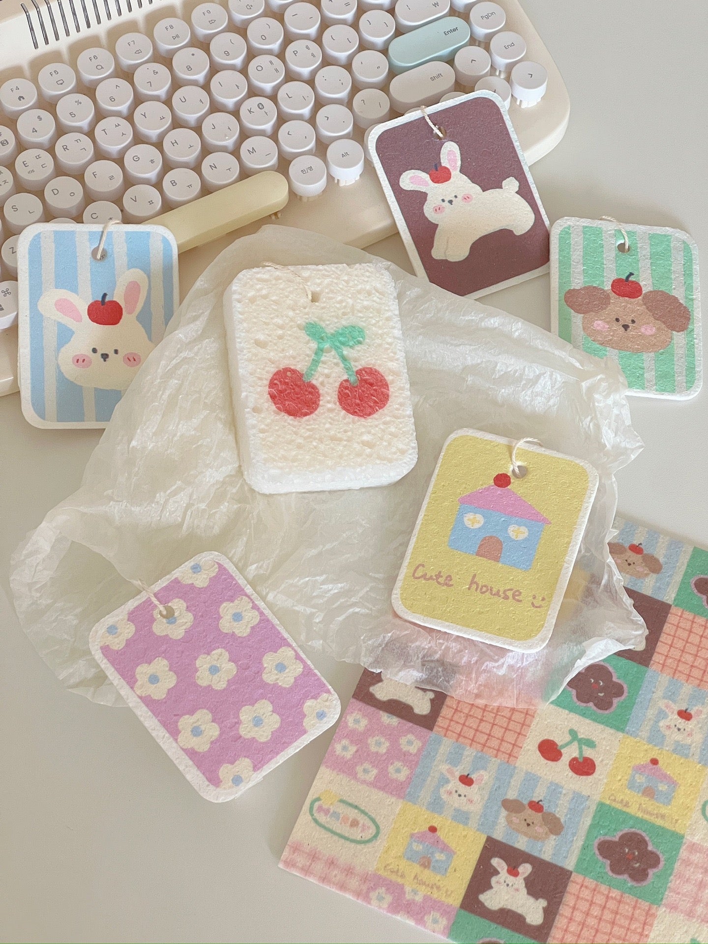 Cute Cartoon Wood Pulp Sponge Wipes