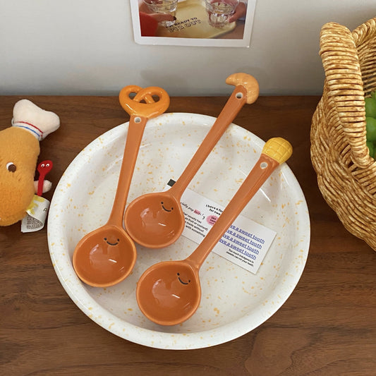 3D Bread-Shaped Ceramic Spoon