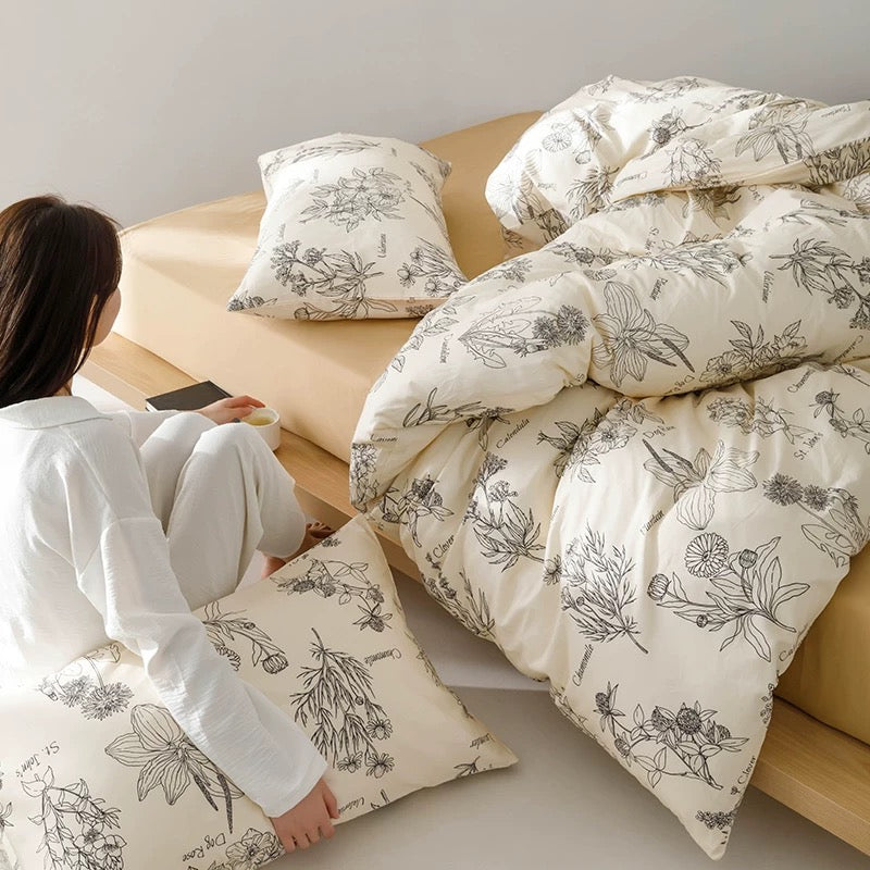 French Line-Drawn Botanical Cotton Bedding Set (4-Piece)