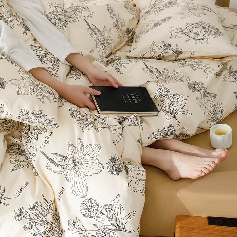 French Line-Drawn Botanical Cotton Bedding Set (4-Piece)